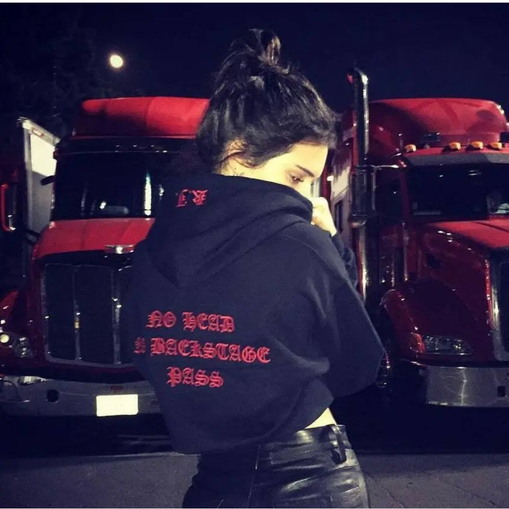 Rta black embroidered hoodie “no head no backstage pass” cropped
